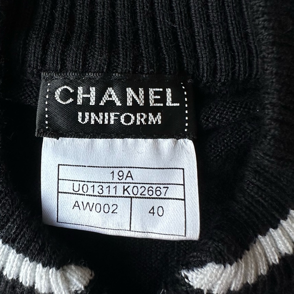 AUTHENTIC Chanel Uniform Full Zip Cardigan Sweater New Size Small - Picture 5 of 7